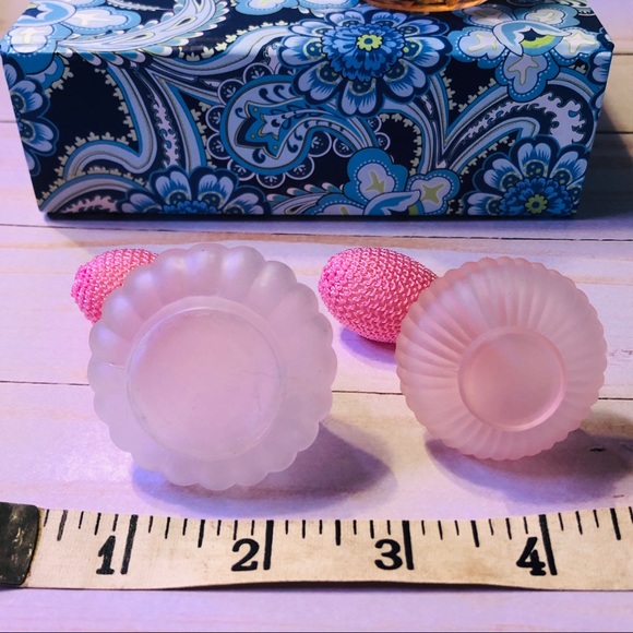 Vintage Pink Perfume Bottles with Atomizer Puffer - Picture 3 of 6